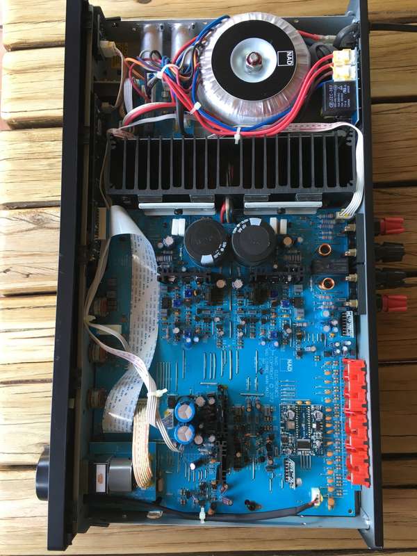 NAD 316 BEE stereo amplifier