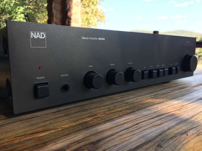 NAD 3020A stereo amplifier