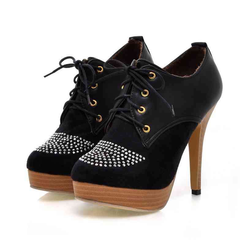 Lace up Diamante Booties in Black