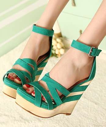 Strapped High Wedges in Green