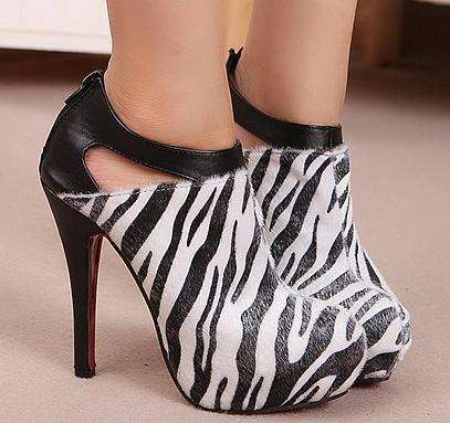 Stylish Zebra Print Ankle Booties