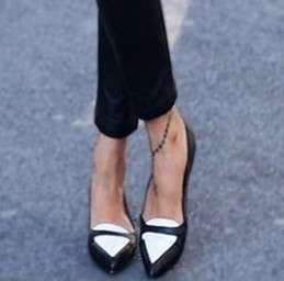 Cuspid Toe Heels in Black&White