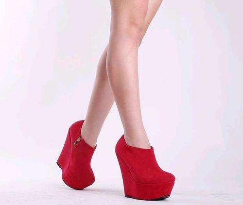 Retro Wedge Booties in Red Suede 15cm
