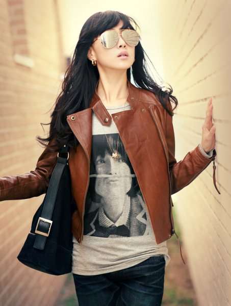 Fashionalble brown leather jacket