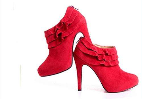!!NEW!! Red Suede Short Boots( Size 3 - 6 )
