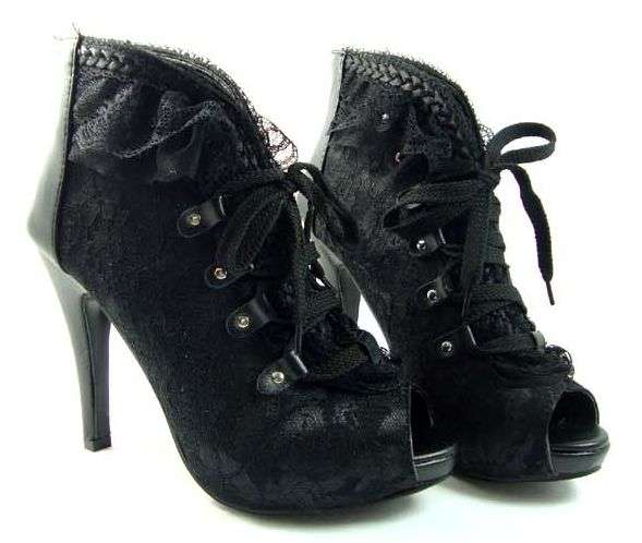 !!NEW!! Lovely Lace Peep Toe Shoe ( Size 2.5 - 6 )
