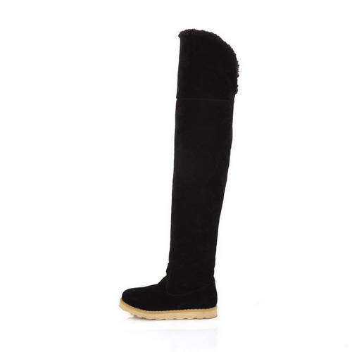 ***WINTER MUST HAVE***  Very Tall Snow Boots in Black (Size 2 - 6.5)