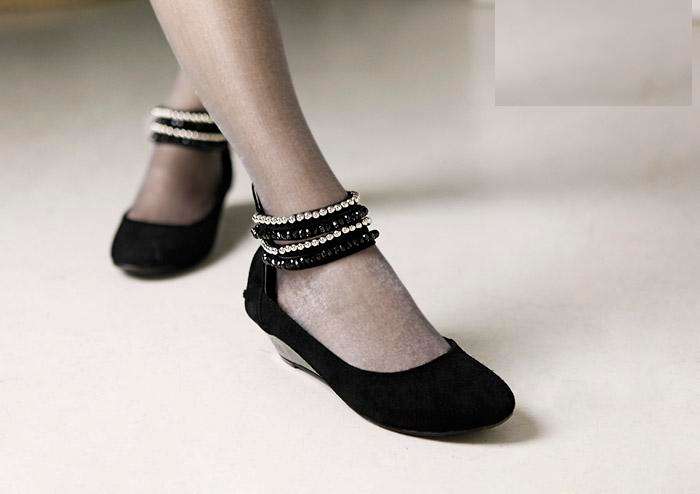!!!NEW!!! Designer Genuine Suede Ankle Decorated Flats in Black ( Size 2 - 6 )