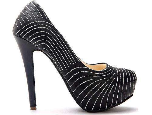 !!NEW!! Special Stitching Detail Pumps in Black / Light Pink (Size 2 - 6)