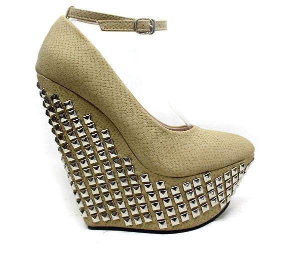 Studded 15cm High Wedges in Khaki