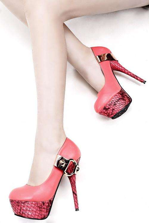 Designer Snakeskin Ultra High Pumps in Pink (size 2 - 6)