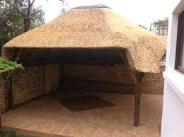 R 1000-00 discount voucher on construction of thatch lapa