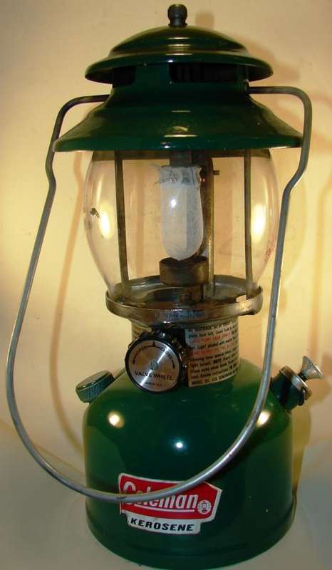 Vintage Coleman Kerosene Lantern no 201-Made in USA 1978