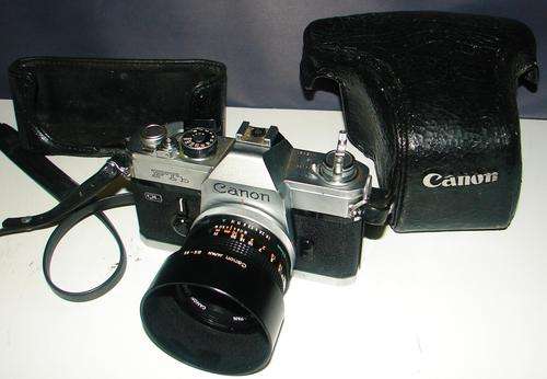 Vintage Canon SLR FTb 35mm Camera with leather bag-Manual included