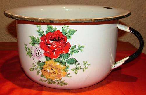 Big vintage White Enamel Spittoon with flower design - H 14cm, Dia. 25cm