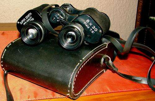 Super Zenith Tripple Tested 8 x 30-Field 7.5 Binoculars with case and lens caps-good/working
