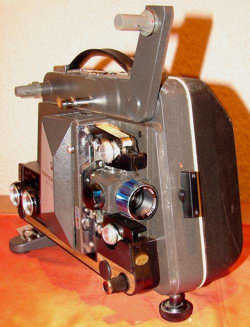 Vintage Raynox DU 707 TC 8 mm Movie Projector