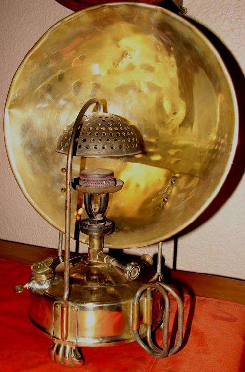Big Antique Primus No 10-Made in Sweden Brass Kerosene Primus heater with brass reflector
