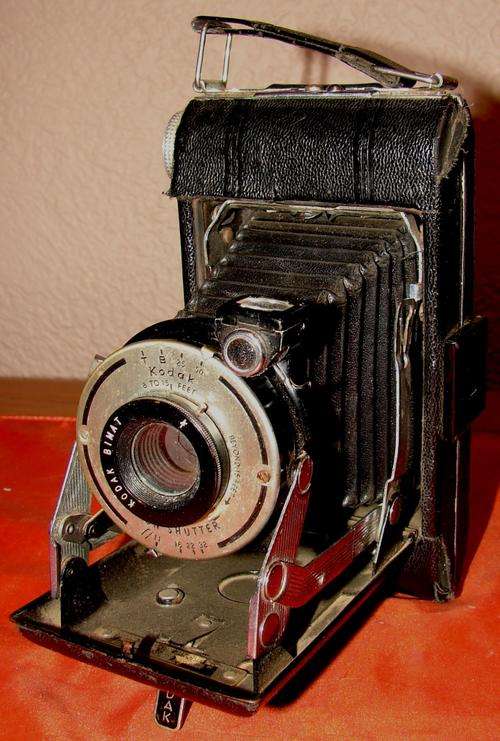 Antique  Kodak Vigilant Six 20 Folding Camera-1939-1949-Eastman Kodak Co. USA