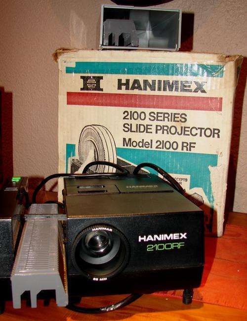 Vintage Hanimex 2100 Series Slide Projector Model 2100 RF with 2 magazines