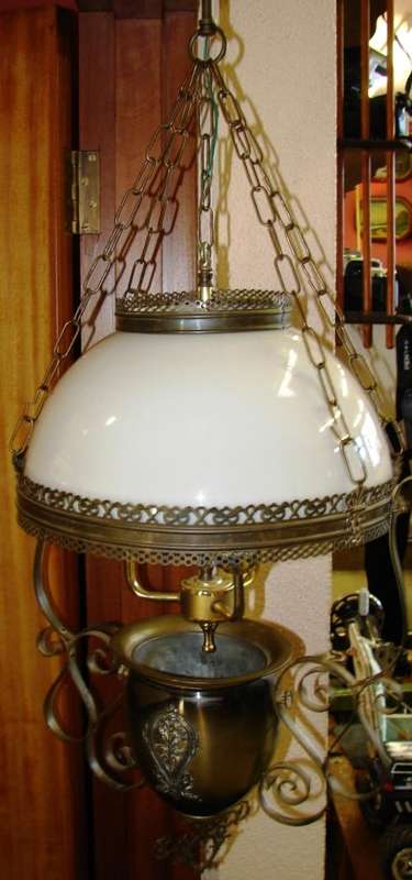 Beautiful metal gold colour 3 Globes Victorian Style  Chandelier