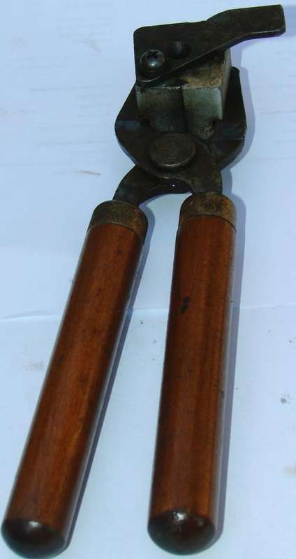 Lee Precision Bullet Mold-309-200 R