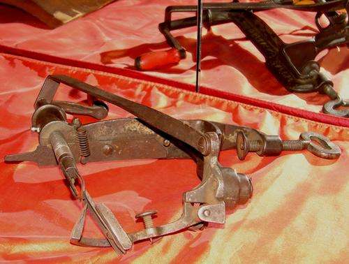 Antique PEFRA Patent "Triumpf" fruit Peeler with red wooden handle-Working order