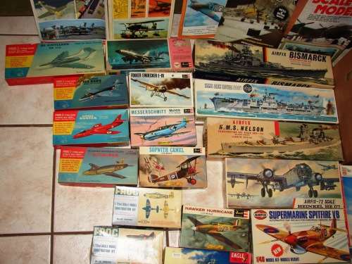 Wow!! total collection vintage scale model plastic construction kits war planes/ ships books/parts