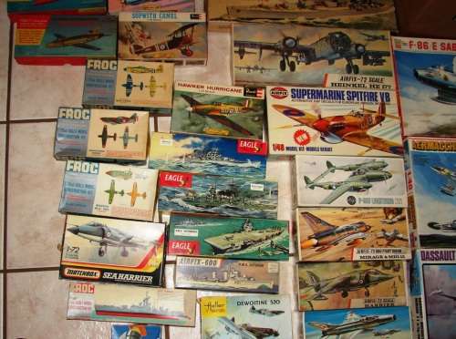 Wow!! total collection vintage scale model plastic construction kits war planes/ ships books/parts