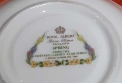 Stunning 12 piece Royal Albert -1984 England Cottage Garden Year series-four seasons-tea set-mint co