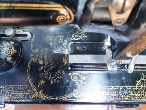 Antique  1896-1914 Frister & Rossmann-Germany Sewing Machine in good working condition