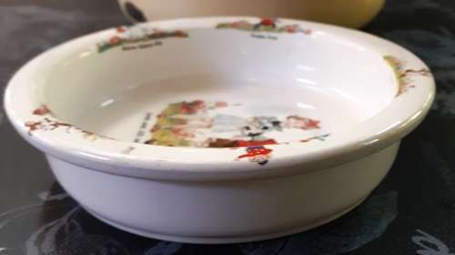 Beautiful Beswick Pottery England-Jack and Jill andPatch Baby Plate-D 16 cm H 4 cm