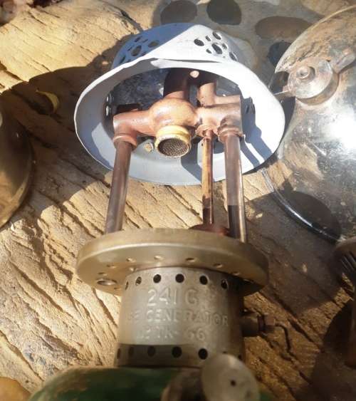 Antique lanterns(2 Colemans a 249 D 1967, a 241G 1960 and a Tiley lamp)-for restoration or parts