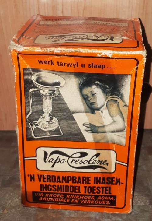 Vintage Vapo-Resolene Vaporizing Inhalant Outfit-complete with wick in original presentation box