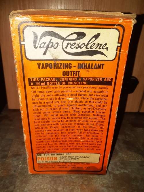 Vintage Vapo-Resolene Vaporizing Inhalant Outfit-complete with wick in original presentation box