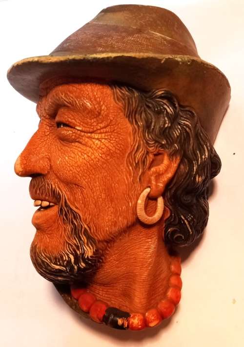 Vintage collectible 1969 `Bossoms` Registered design chalk ware head figurine