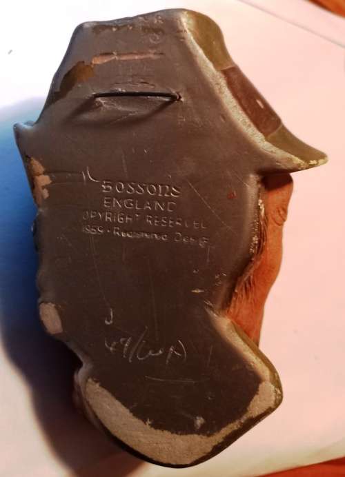 Vintage collectible 1969 `Bossoms` Registered design chalk ware head figurine