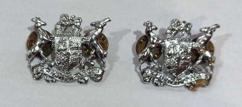 Pair of SADF chrome Warrant Officer Ranks-3.5 cm x 3 cm-Pins intact in good condition