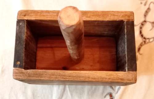 Vintage 3 Piece wooden Butter Mould-stll smell the butter on the wood-good condition