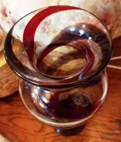 Stunning 2 kg`s dark red swirl Murano glass Vase-H  30 cm, TD 11 cm-good condition/no cracks/chips