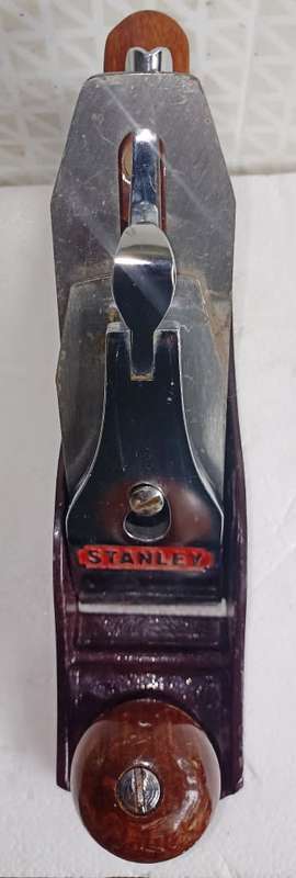 Neat Clean Stanley Bailey no 4 Plane (12-204)- complete and in good working condition