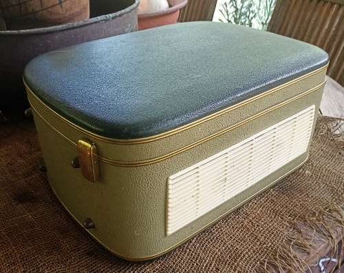 Vintage SAJA M40 Standard made in West Germany Reel-Reel Tape Recorder-bakelite from 1950`s-working