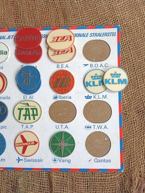 Vintage Super Shell International Jet Set Collection-22 pieces -Size 33 cm x 25 cm