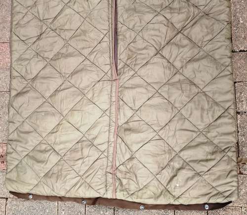 Big Old SADF good quality military sleeping bag in good condition with head cover and carry bag