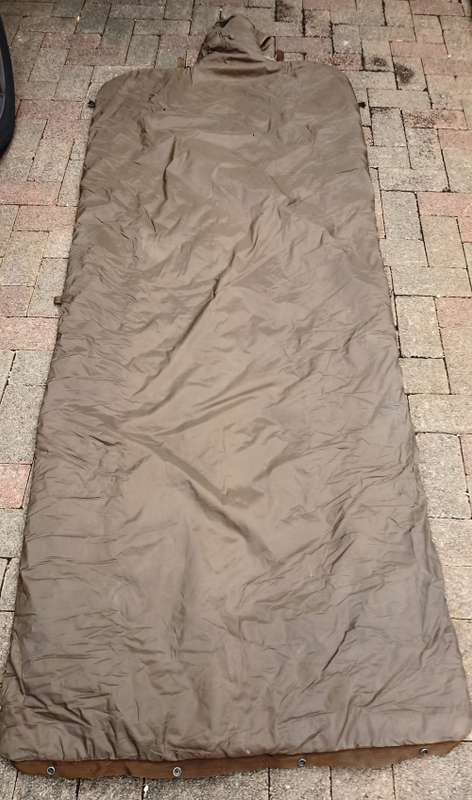 Big Old SADF good quality military sleeping bag in good condition with head cover and carry bag