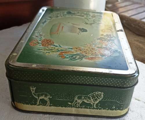 Rare Vintage Baumann`s 1 lb South Africa Wilk Life Biscuit Tin-Dia. 21.5 x 14 x 6 cm