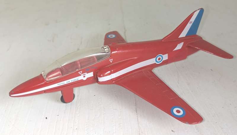 Die Cast Plane Red Arrows Hawk No 63111 L 14 cm, W 13 cm-in very good condition