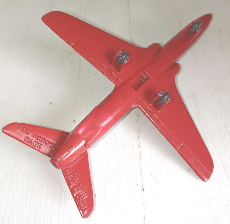 Die Cast Plane Red Arrows Hawk No 63111 L 14 cm, W 13 cm-in very good condition