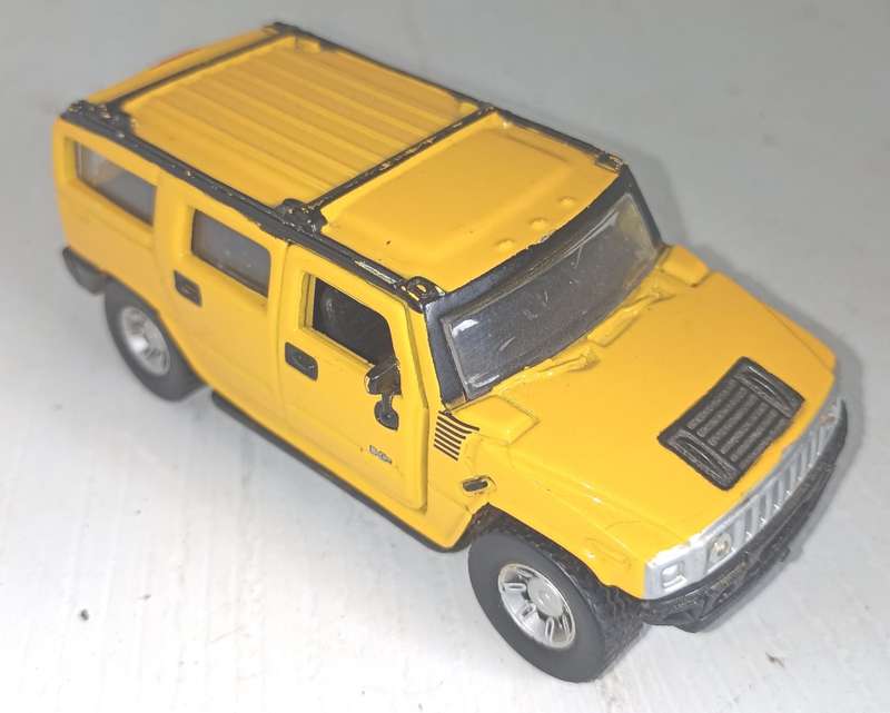 MAISTO HUMMER H2 YELLOW 1:46 SCALE DIE CAST SUV Car Toy-Very good condition-Used
