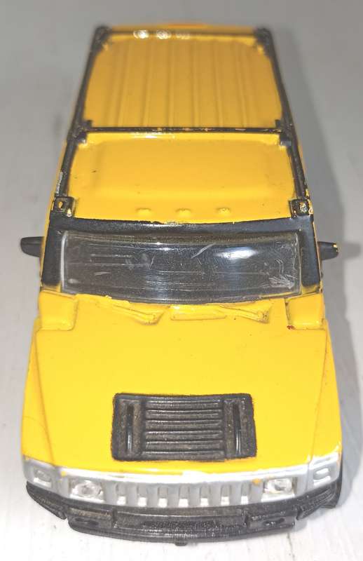 MAISTO HUMMER H2 YELLOW 1:46 SCALE DIE CAST SUV Car Toy-Very good condition-Used